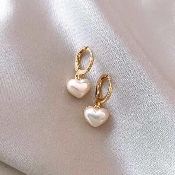 Pearl Heart Charm Earrings in Gold - Picture 4 of 8